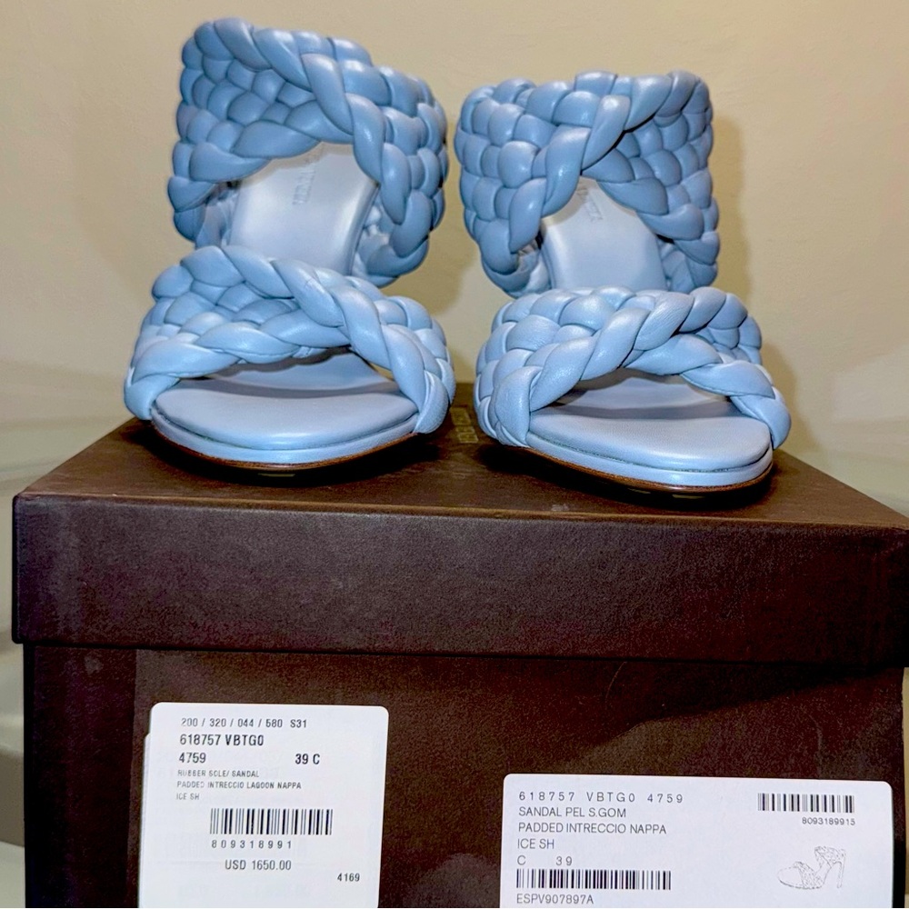 Bottega Veneta, Padded, Intreccio Lagoon Nappa, Ice Sh, Rubber Sole/ Sandal Sz39